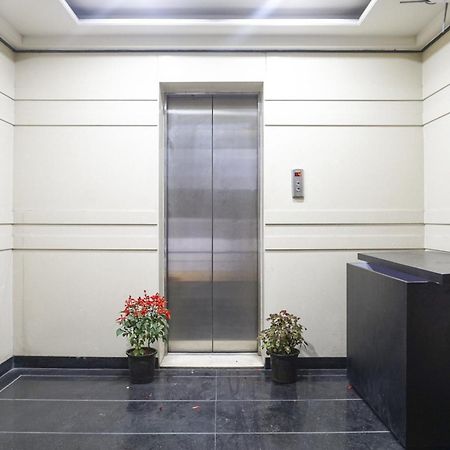 Super Townhouse Oak Sr Hotel Wakad Pune Esterno foto