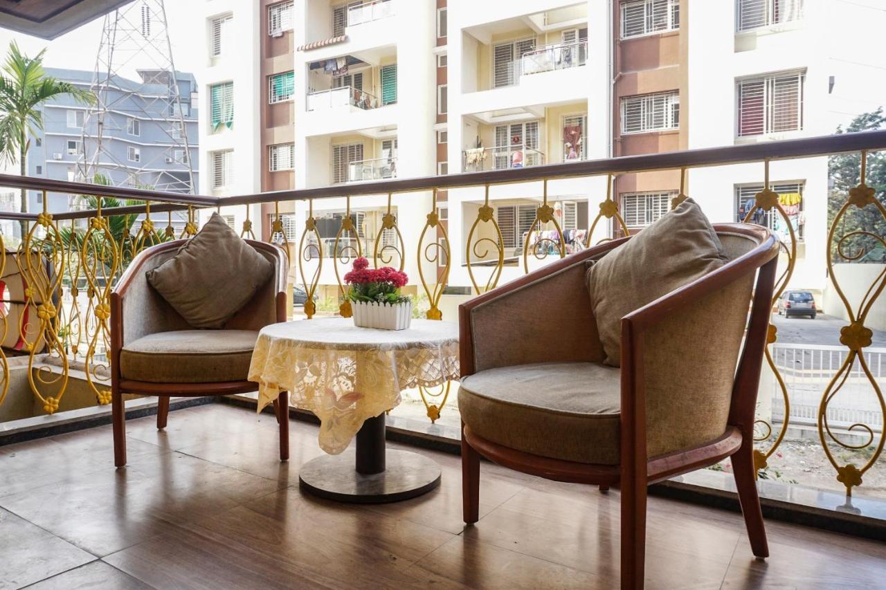 Super Townhouse Oak Sr Hotel Wakad Pune Esterno foto